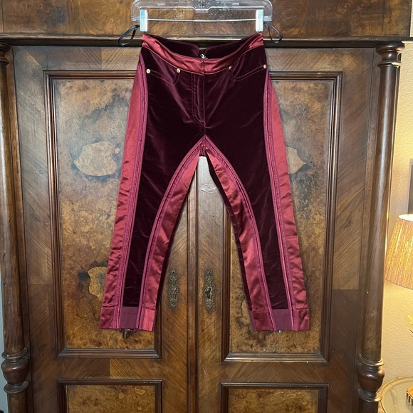 Roberto Cavalli Pants - Roberto Cavalli Burgundy Velvet Cropped Pants
